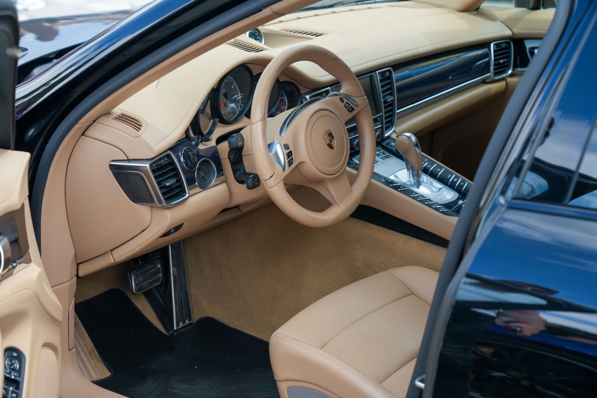 The Ultimate Guide to Interior Car Detailing