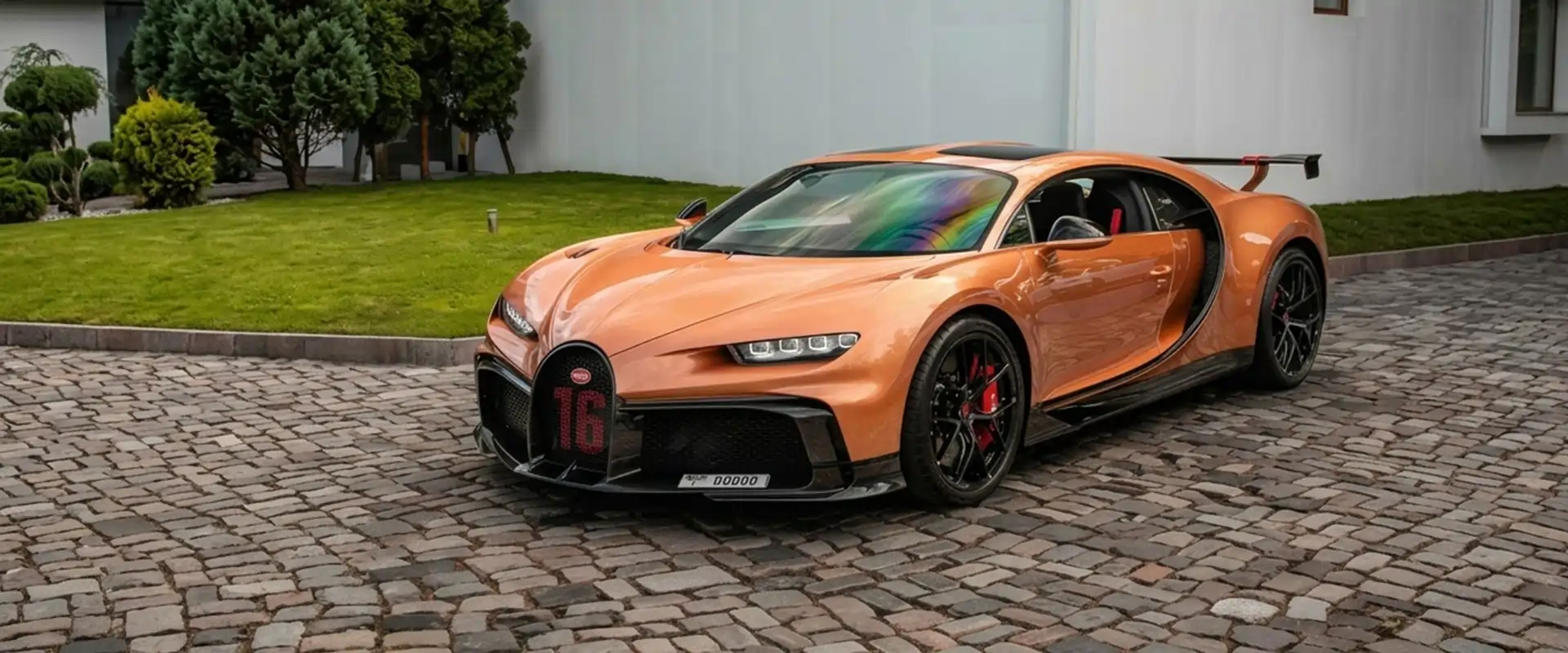 bugatti-auto-detailing-services-hero-banner Bugatti Auto Detailing Services Hero Banner
