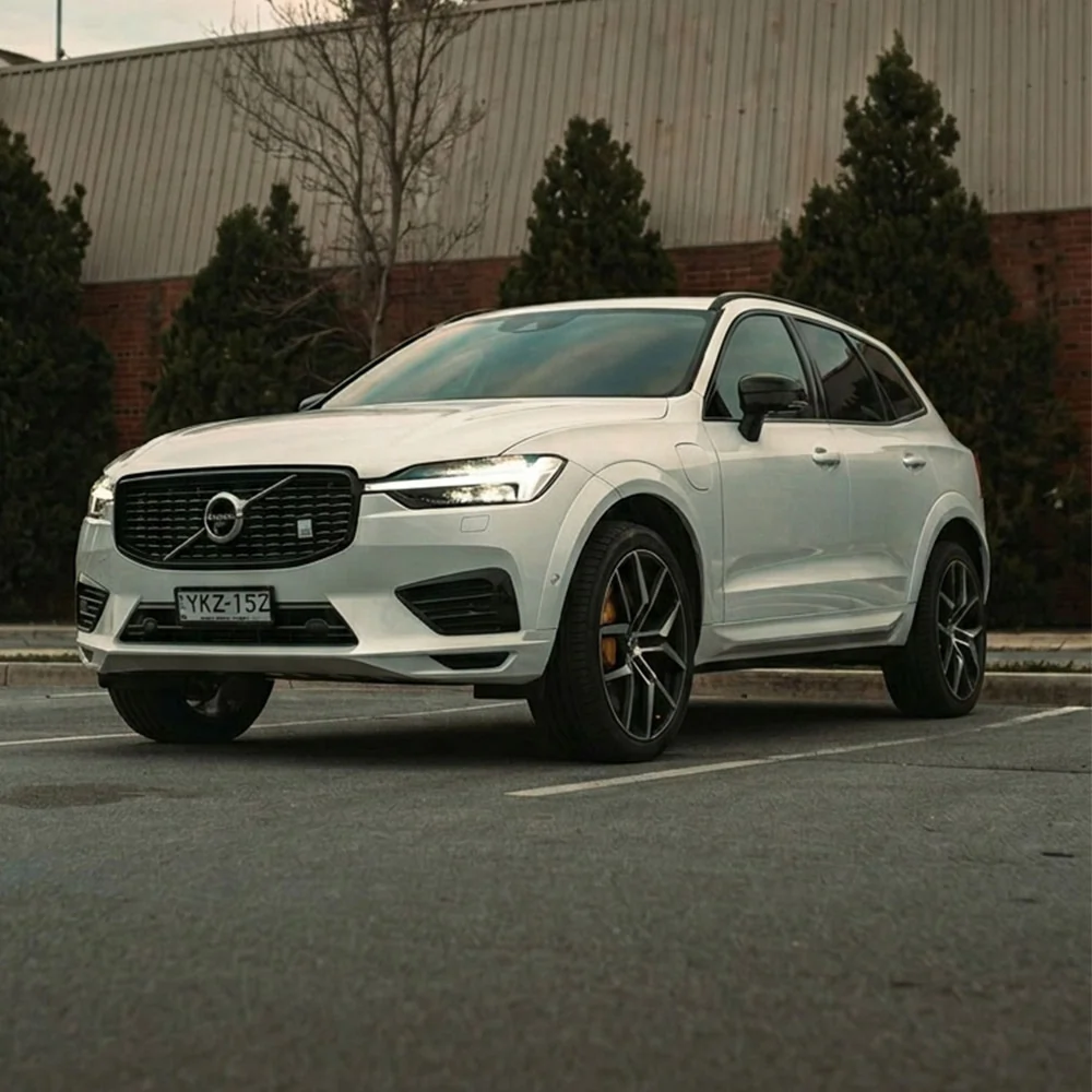 Your Full Mobile Auto Detailing Service for Volvo White Car