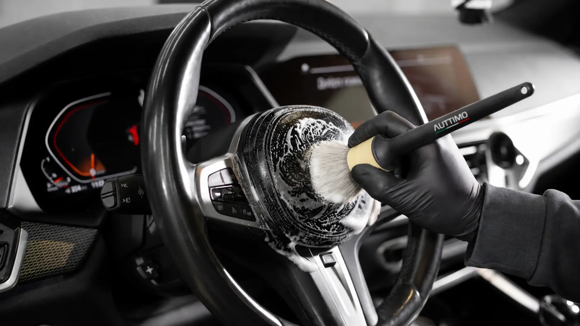 Auttimo_car_detailing_interior2